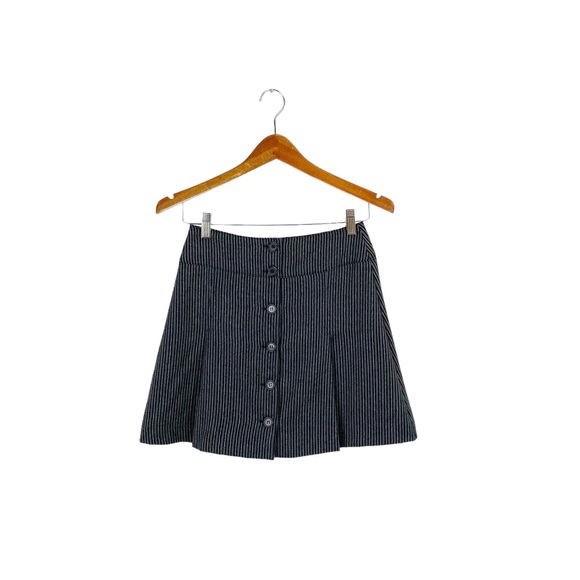 United Colors of Benetton Pleated Mini Skirt Grey Stripe Italy 40 - Picture 1 of 9
